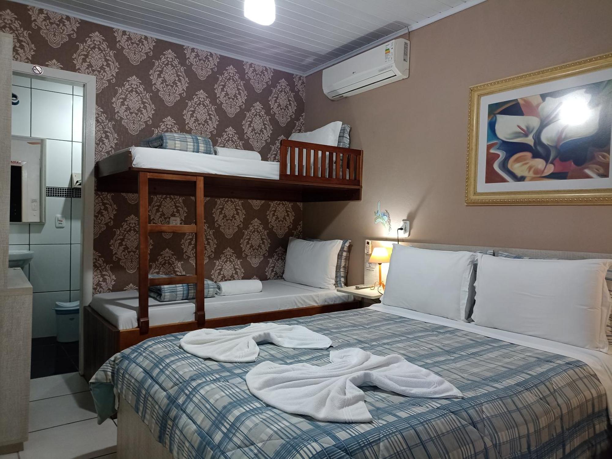Hospedagem Da Laranjeira Γκραμάντο Εξωτερικό φωτογραφία
